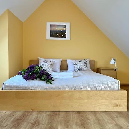 Apartament Hemingwaya Jelenia Gora Luaran gambar